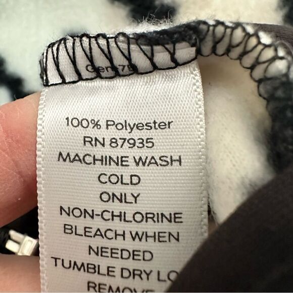 Susan Graver medium black & white vest - Picture 4 of 5